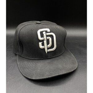 DEADVIEW San Diego Hat Men's Padres Stab Black Snapback Distressed